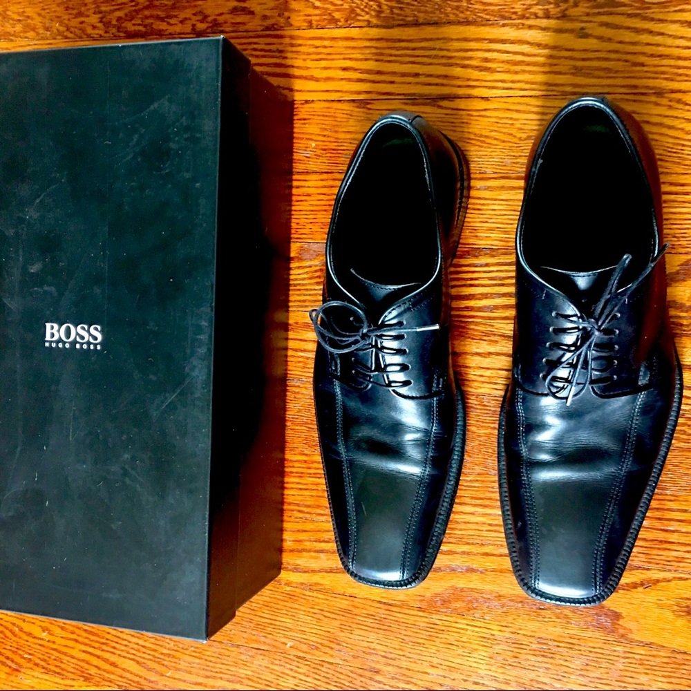 Men’s Hugo Boss black Oxford shoes